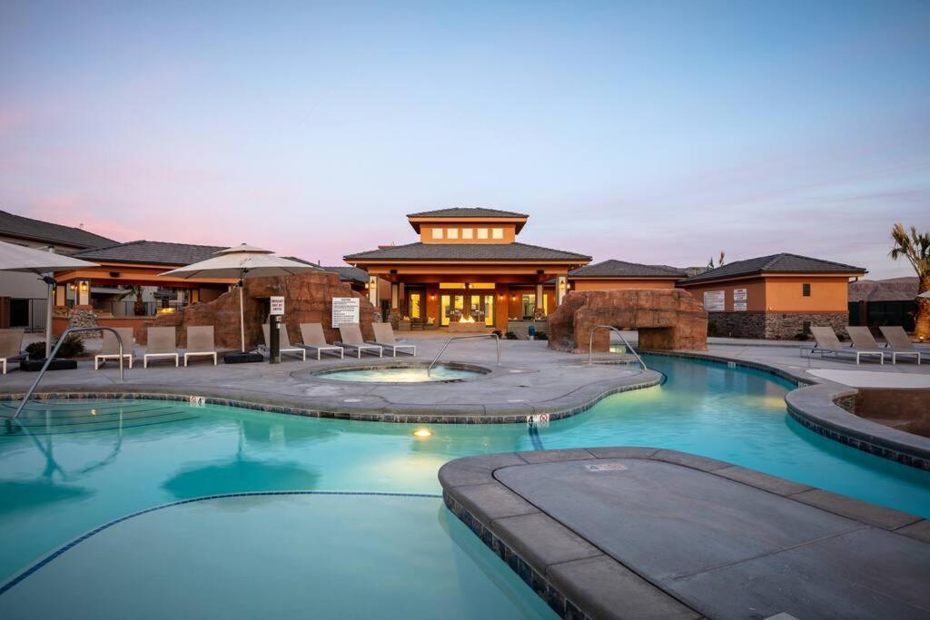 Discover Zion Mountain, Private Hot Tub-3 Bedroom Hurricane Exteriör bild